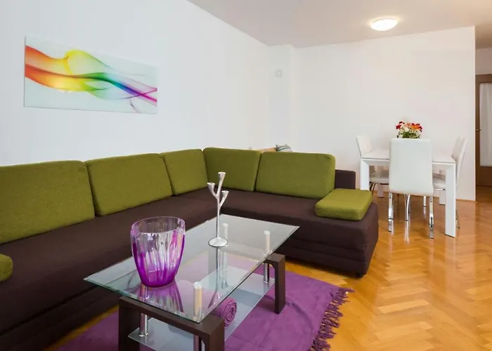 With Wifi - 14127 Apartment